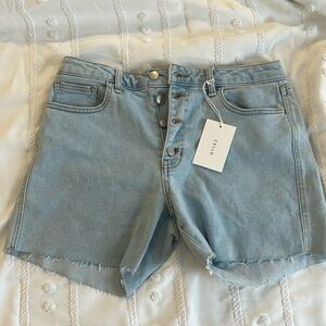 NWT high rise Cello shorts